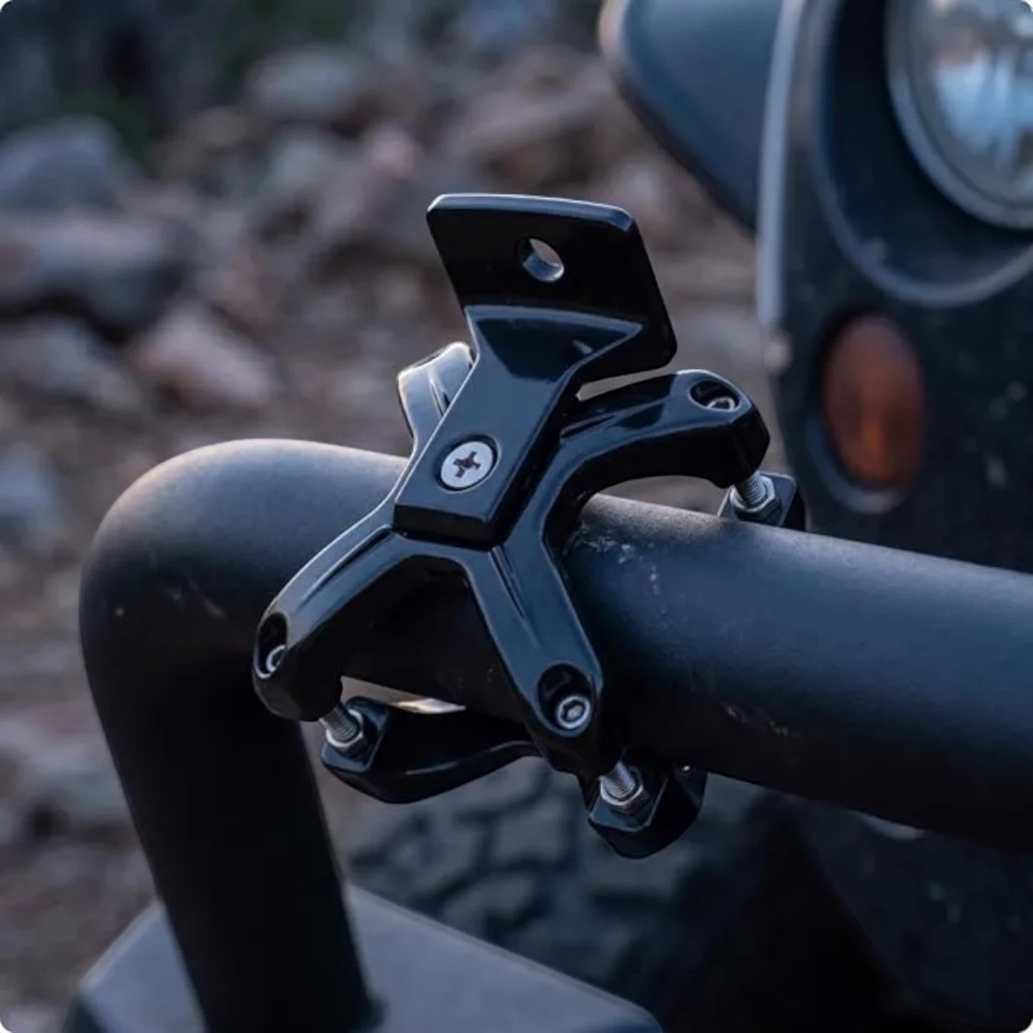 BRACKET-TY015 | CLAW BRACKET FOR FOG LAMP