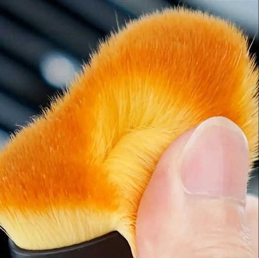 CLEANING BRUSH